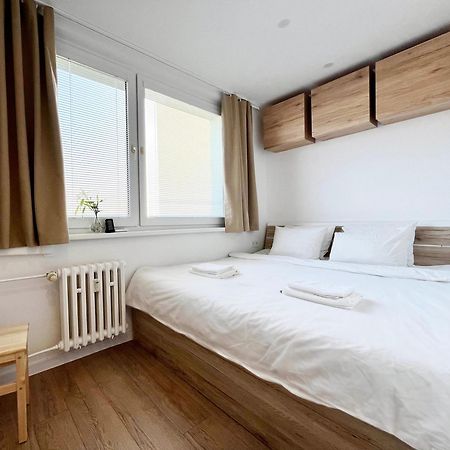 Elegant Escape Apartment III - Free Parking, Easy Access To City Center Bratislava Dış mekan fotoğraf